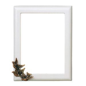 Cornice porta-foto rettangolare – Finitura bianca con decorazione colombe – Linea Olpe Bianco Volo – Bronzo
