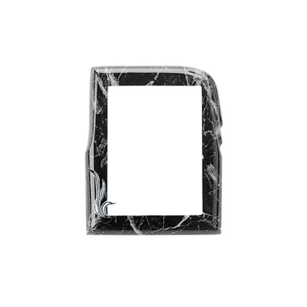 0002014 cornice porta foto rettangolare finitura marmo nero marquinia con decorazione cromo linea olla fela 1000