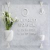 Cornice porta-foto ovale - Finitura marmo Carrara - Linea Cotile - Bronzo - immagine 2