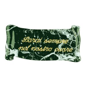 Pergamena commemorativa in bronzo per lapidi – Verde Guatemala – Dedica: Sarai sempre nel nostro cuore.