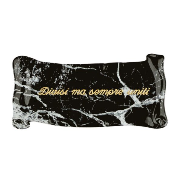 Pergamena commemorativa in bronzo per lapidi. Finitura marmo Nero Marquinia - Dedica: Divisi ma sempre uniti.